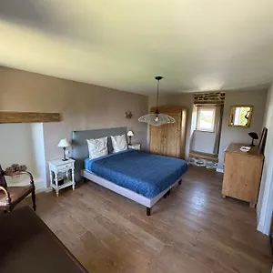 https://la-chambre-romantique.inbrittany.com