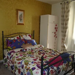 https://joli-jardin-chambre-dhotes.midi-pyreneeshotels.com